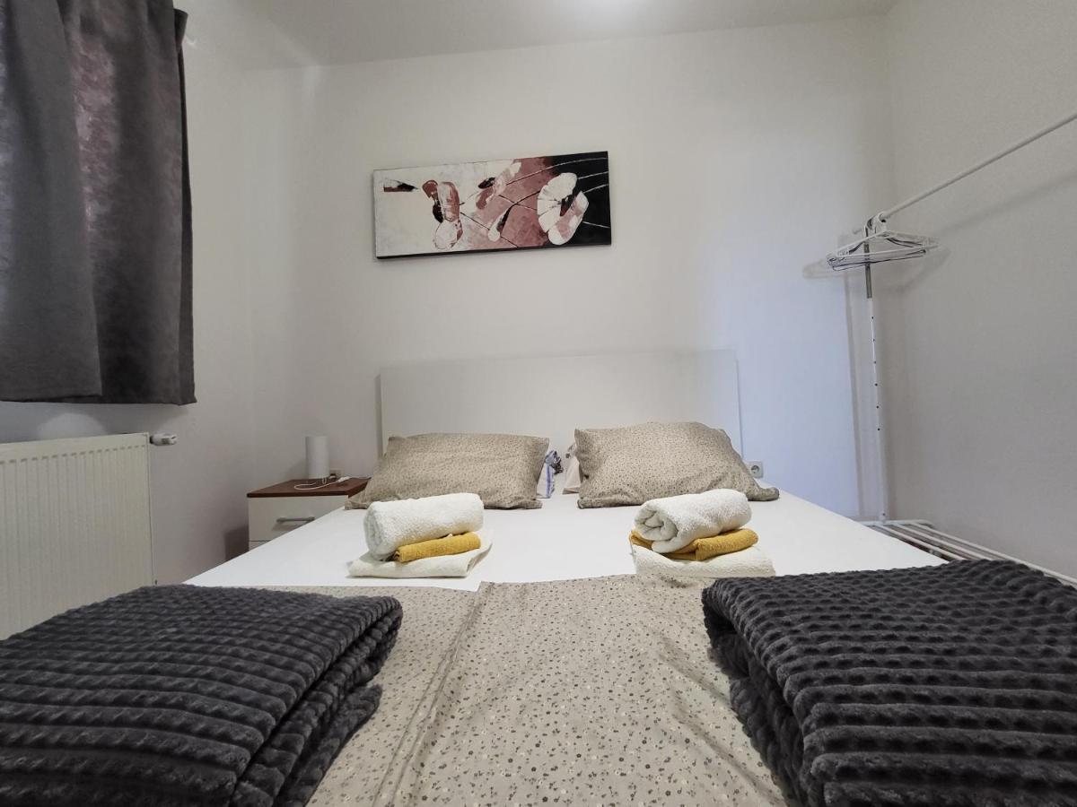 Apartman Magdalena Sveti Filip i Jakov Bagian luar foto